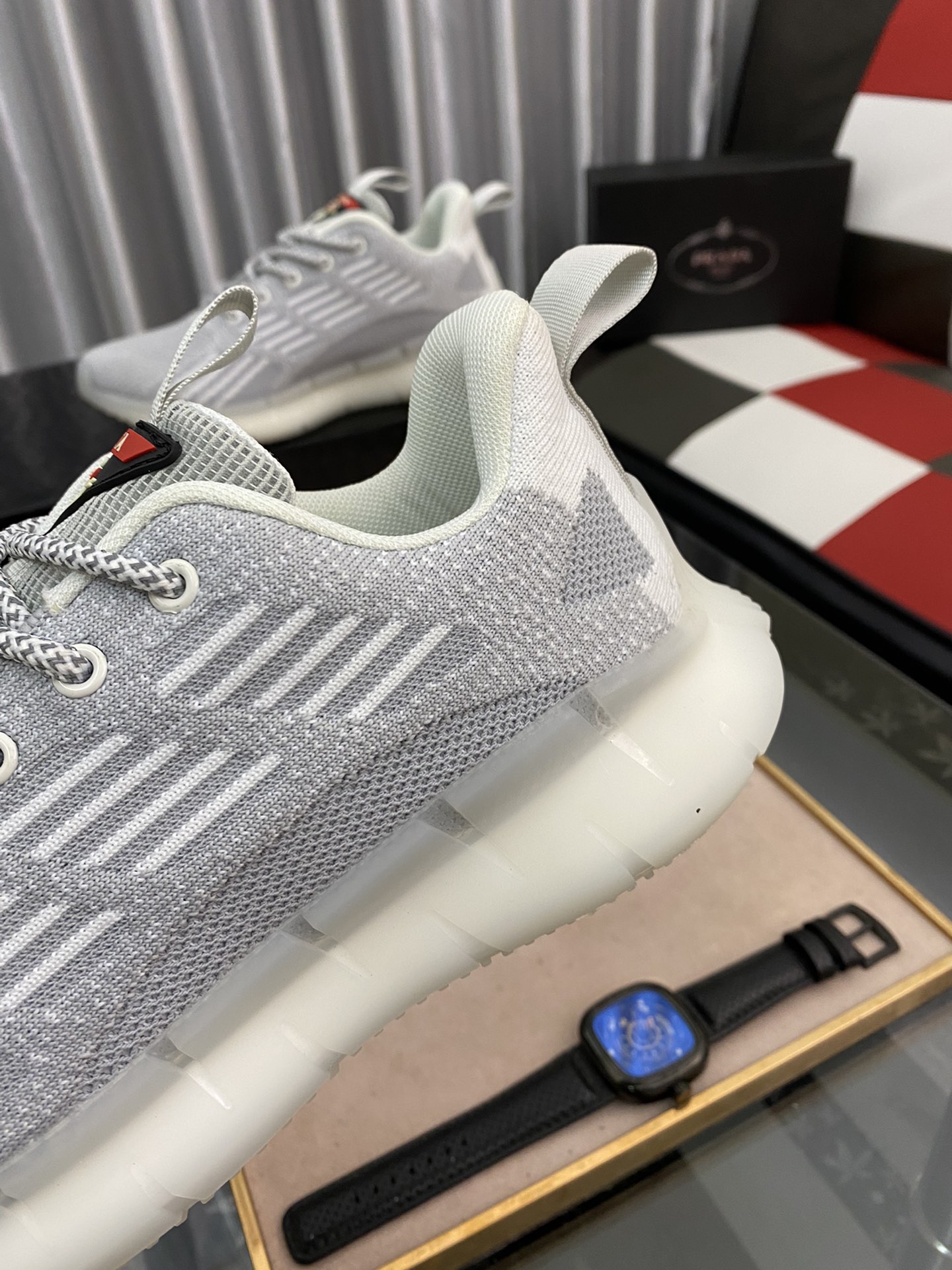 Prada Low Top sneaker 19 - vstockx