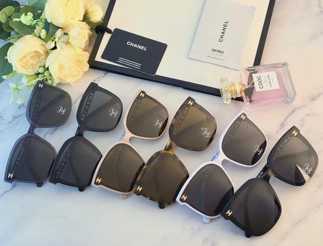 Sunglasses Chanel 0755 - vstockx