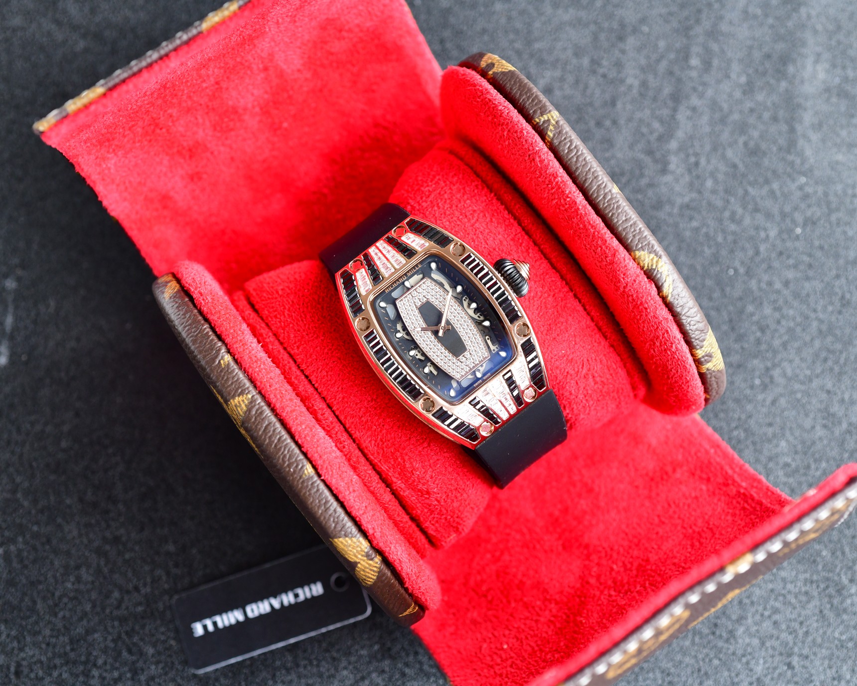 Watches Richard Mille 322590 size:45*31 mm - vstockx
