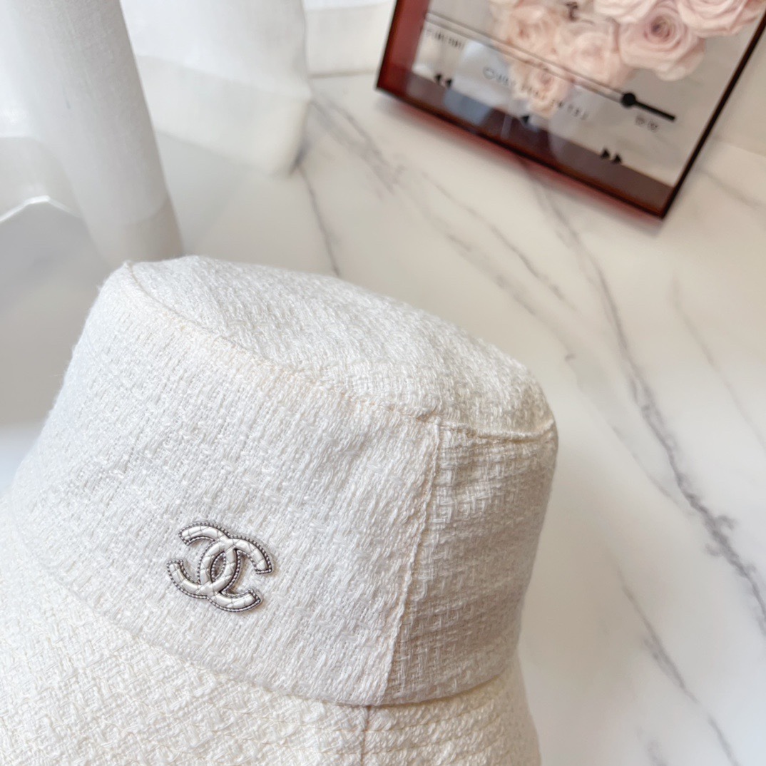 Streetwear Hat Chanel 329363 - vstockx