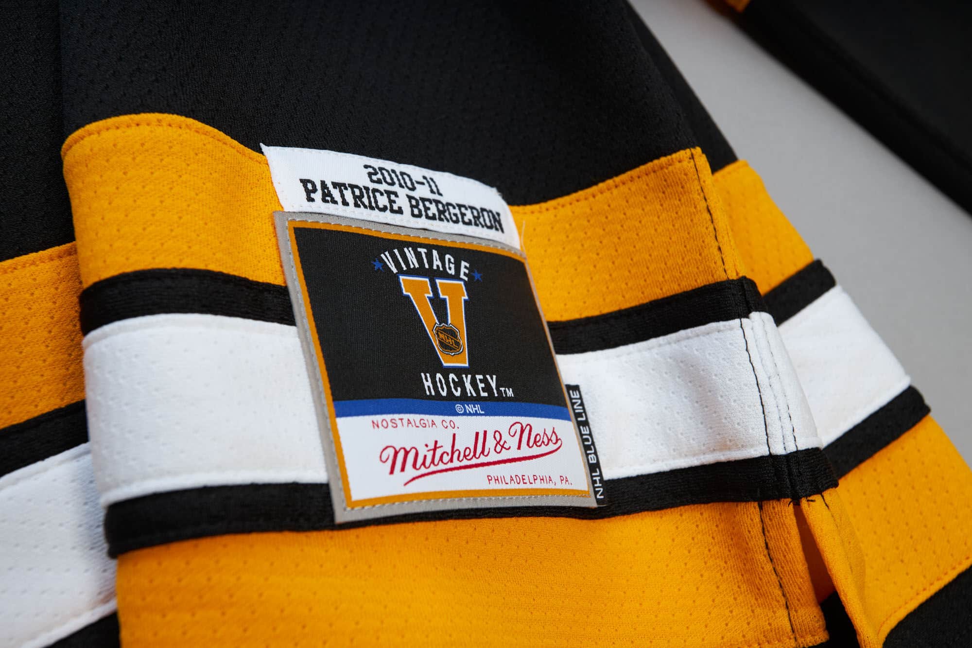 Blue Line Patrice Bergeron Boston Bruins 2010 Jersey - vstockx