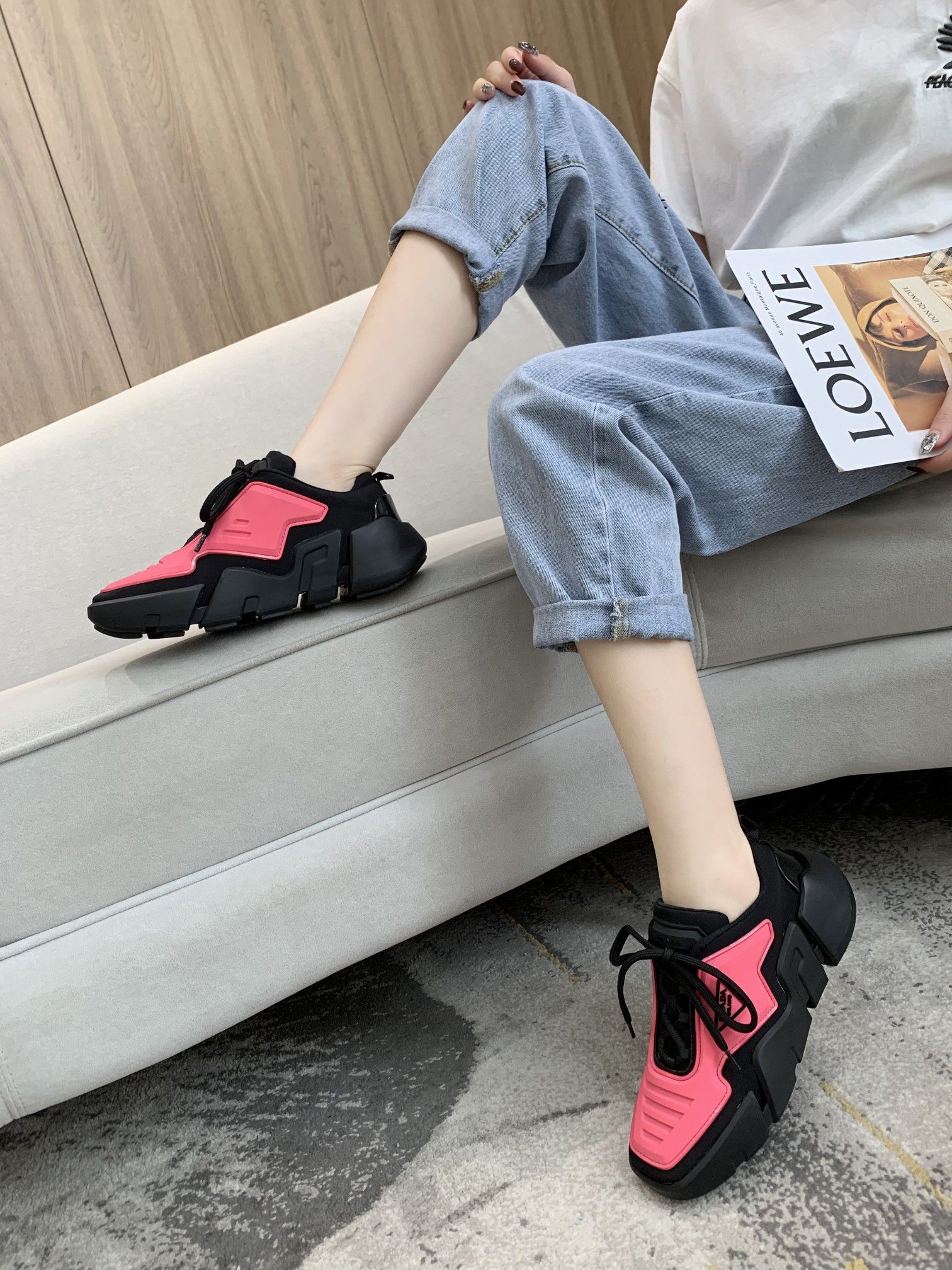 Prada Low Top sneaker 46 - vstockx