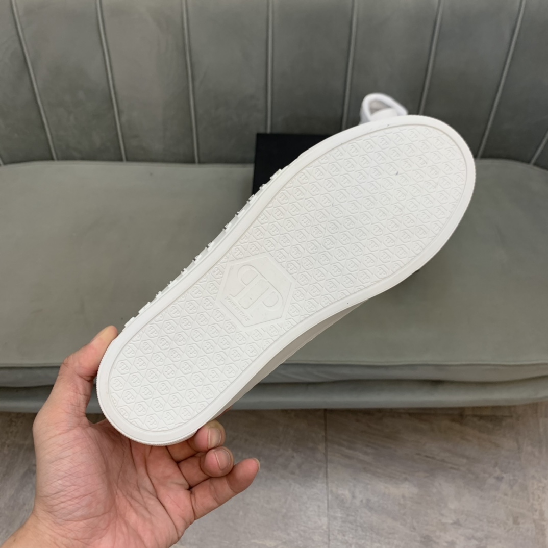 Philipp Plein High Top Sneakers 6 - vstockx