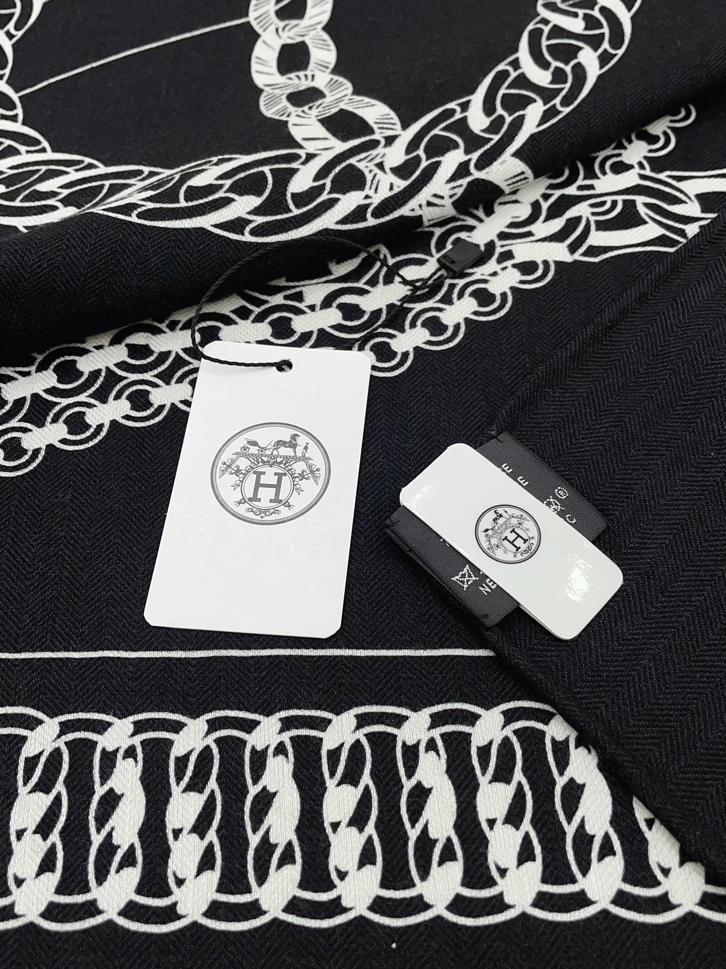 Streetwear Scarf Hermes 328739 SIZE:140cm*140cm - vstockx