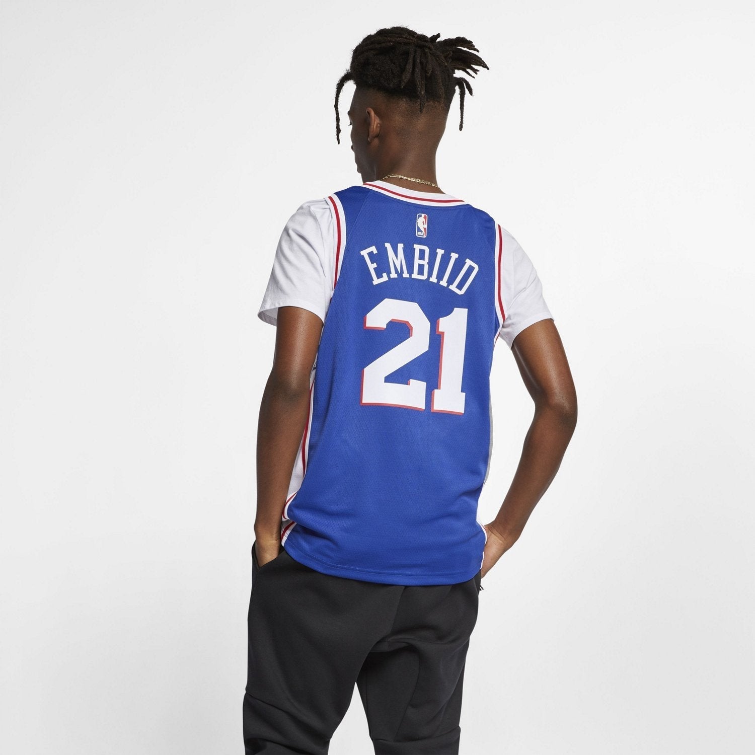 Nike Men's Philadelphia 76ers Joel Embiid 21 Icon Edition Swingman Jersey - vstockx
