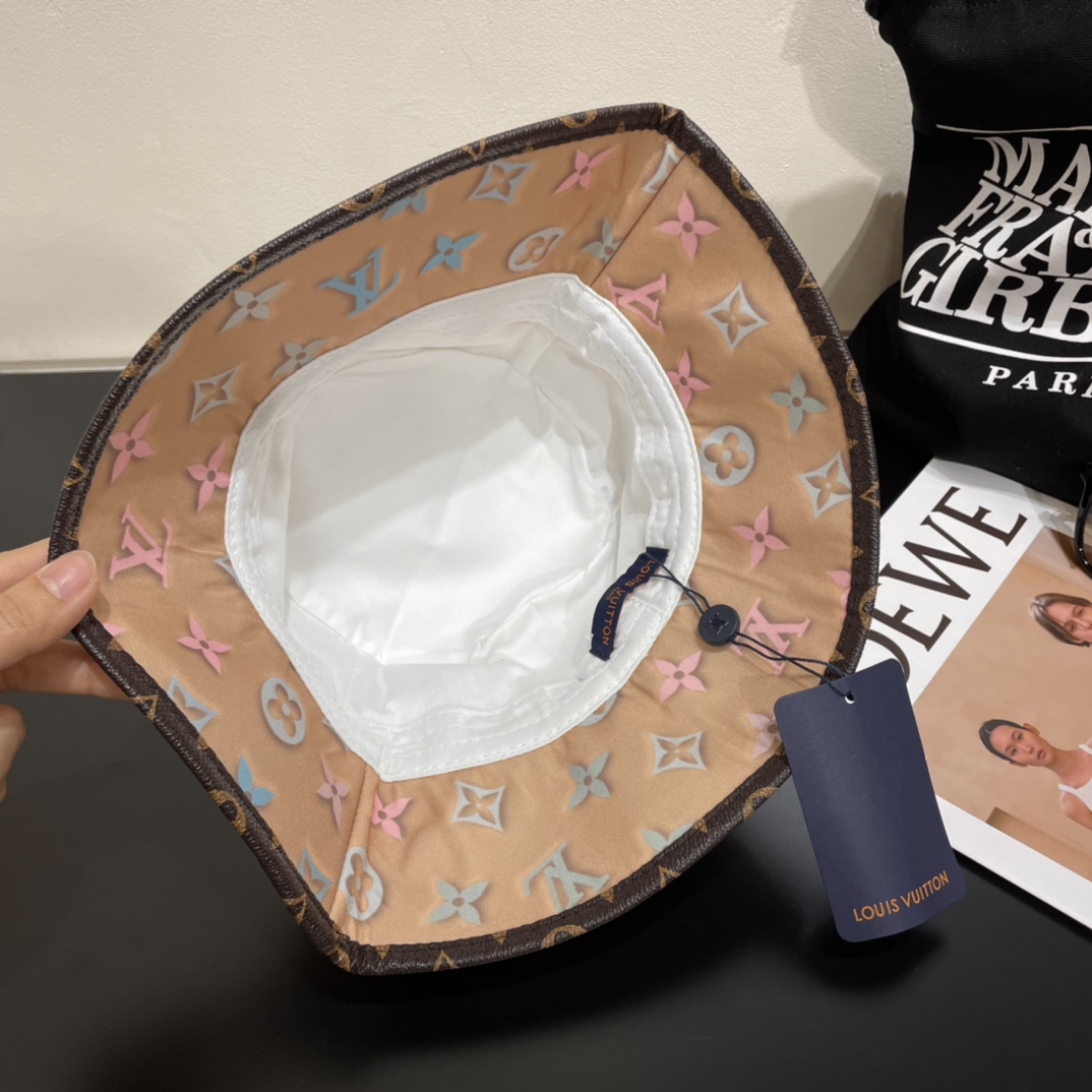 Streetwear Hat LV 329050 - vstockx