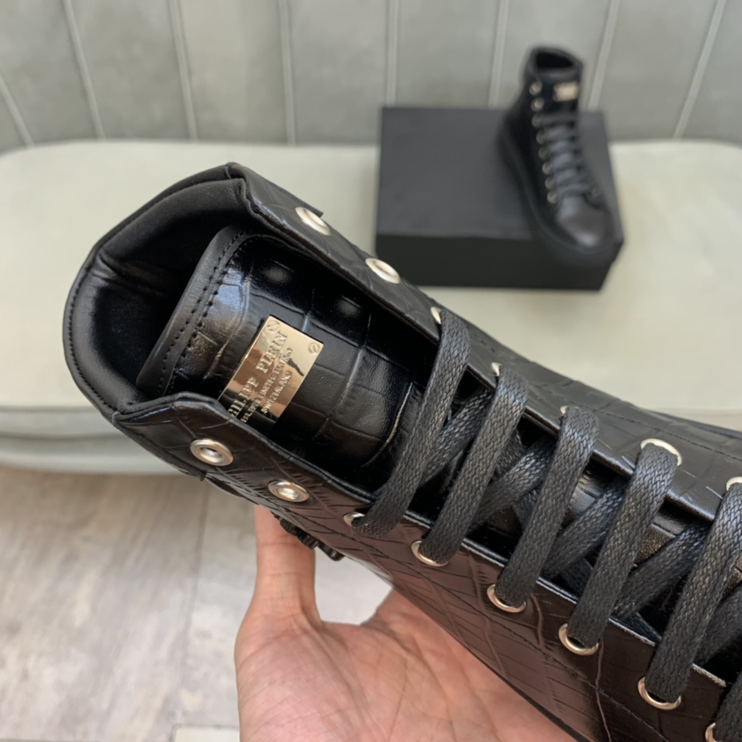 Philipp Plein High Top Sneakers 4 - vstockx