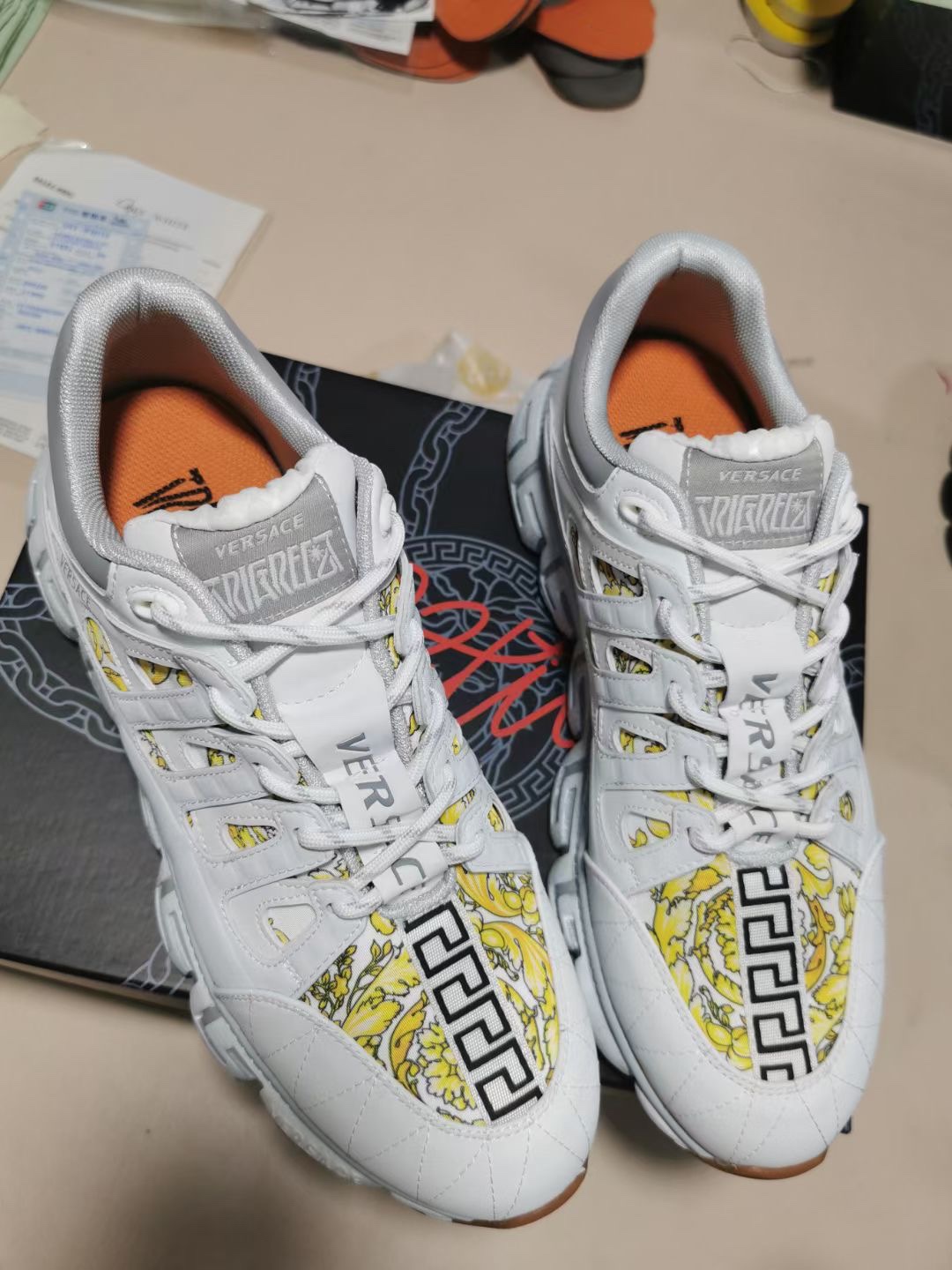 Versace Trigreca White Grey Barocco Print - vstockx