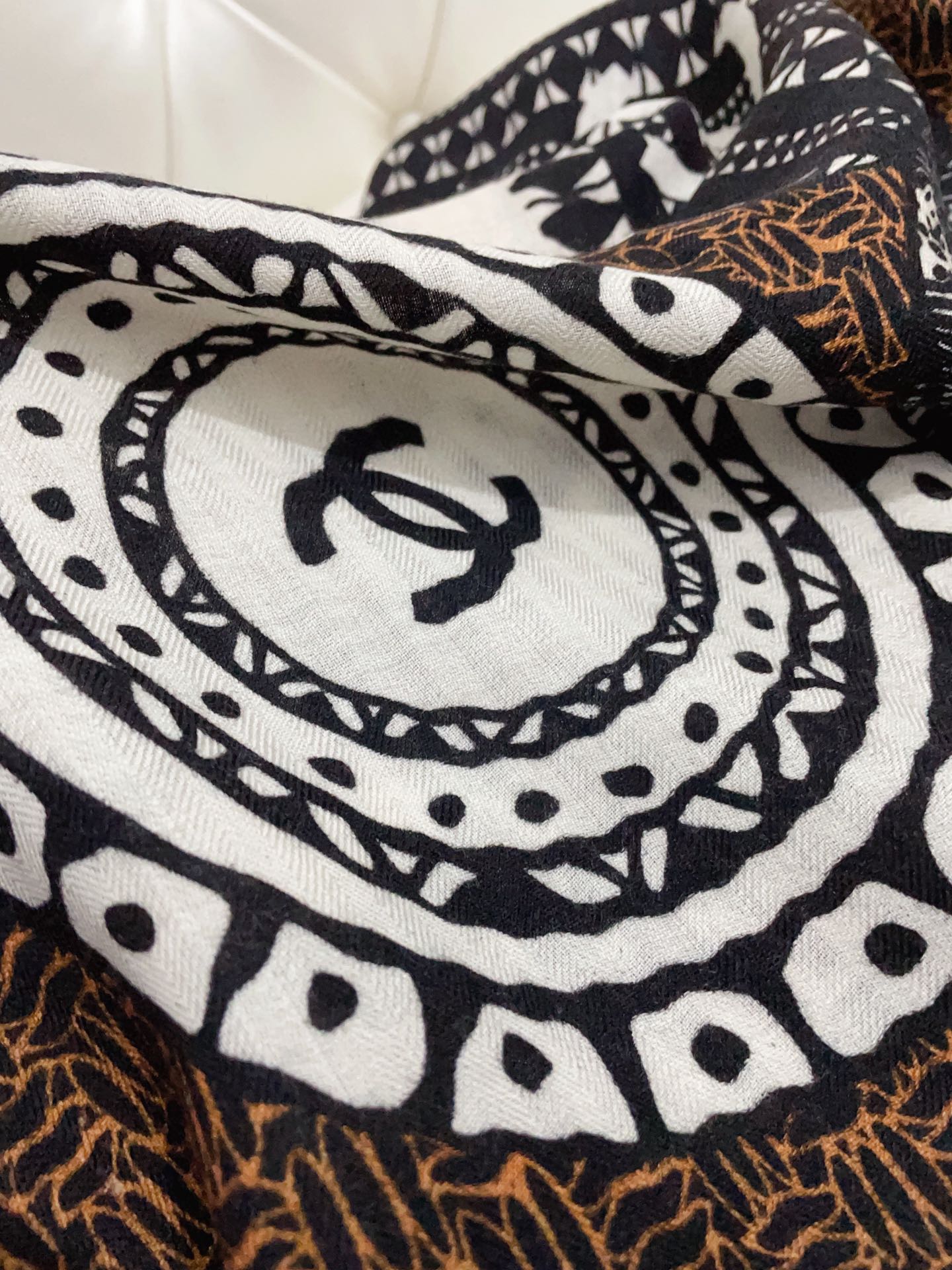 Streetwear Scarf CHANEL 328805 size:140*140cm - vstockx