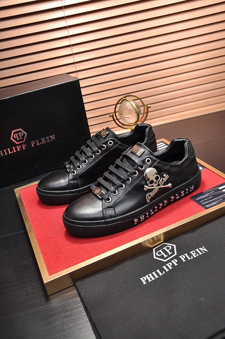 Philipp Plein Low Top Sneakers 33 - vstockx