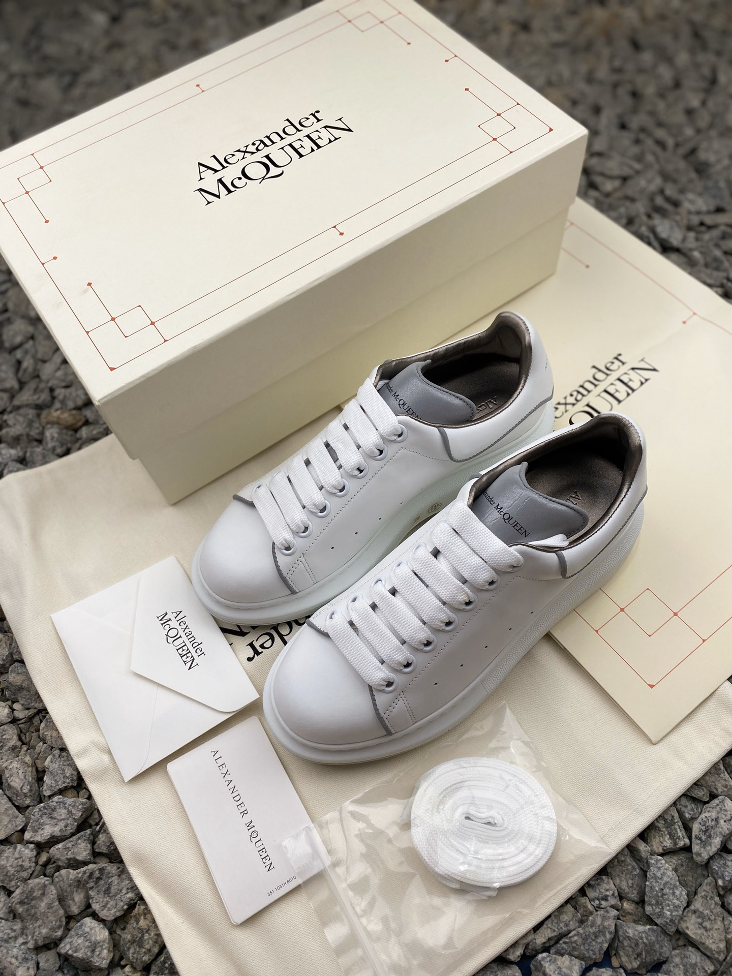 Alexander McQueen Oversized Reflective White - vstockx