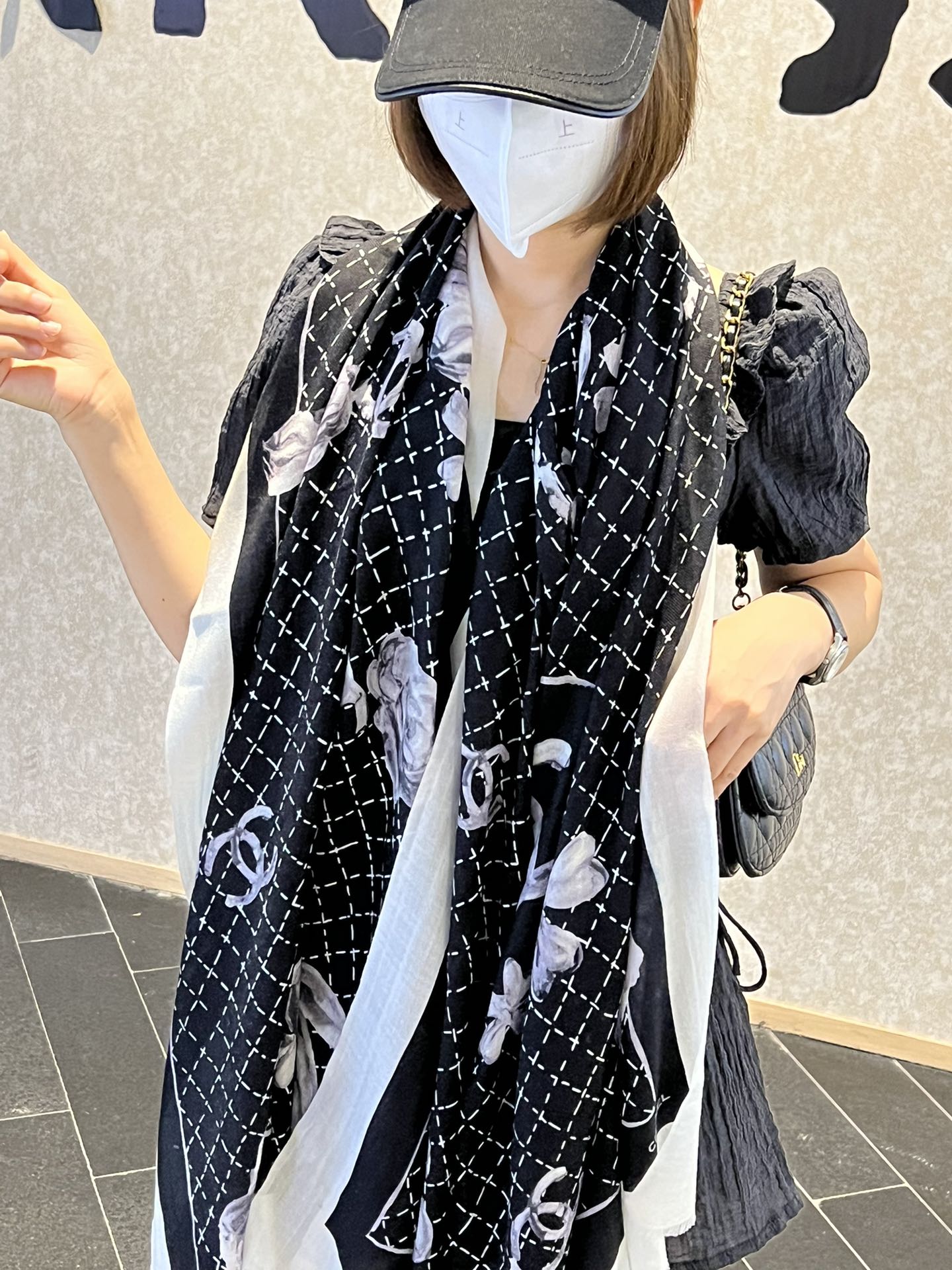 Streetwear Scarf CHANEL 328978 size:100×200cm - vstockx