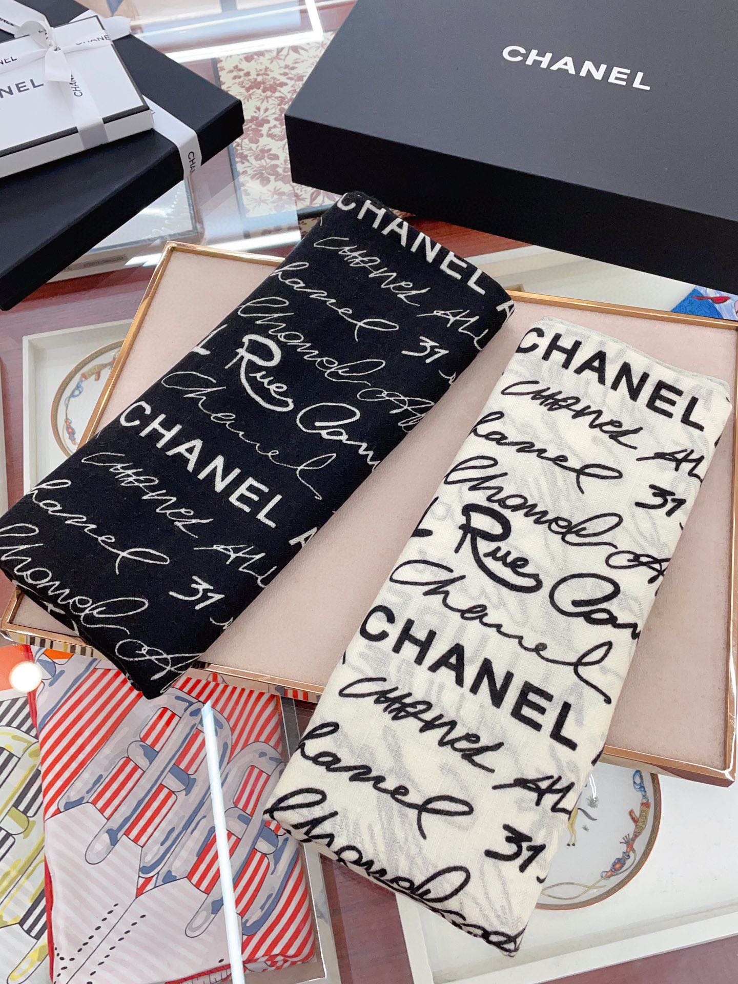 Streetwear Scarf CHANEL 328759 SIZE:140*140cm - vstockx
