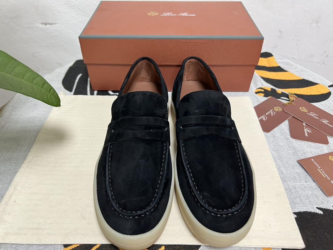 Loro Piana shoes 271 - vstockx