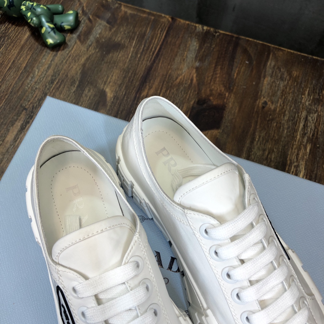 Prada Double Wheel sneaker 4 - vstockx