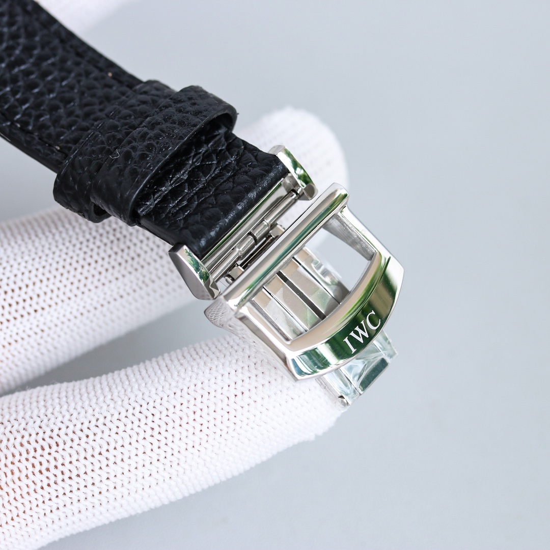 Watches IWS 323033 size:40 mm - vstockx