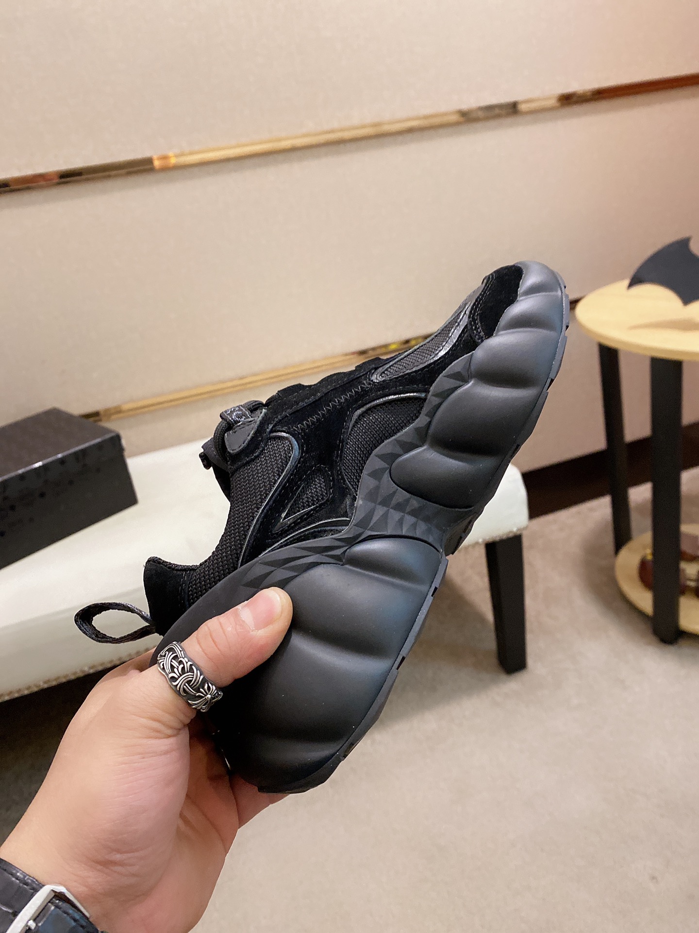 MCM Low Top Logo Lace-up Sneakers 4 - vstockx