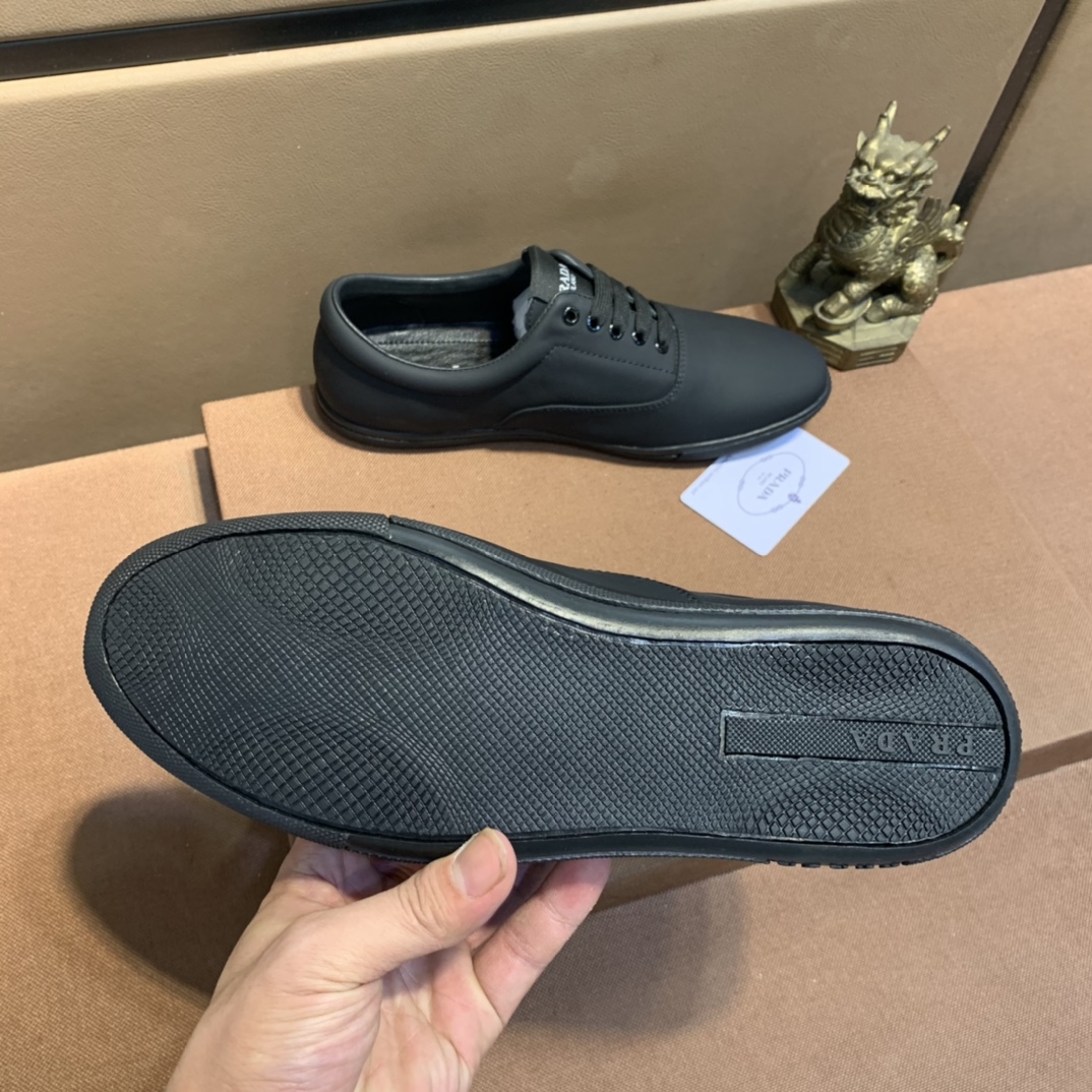 Prada Low Top sneaker 21 - vstockx