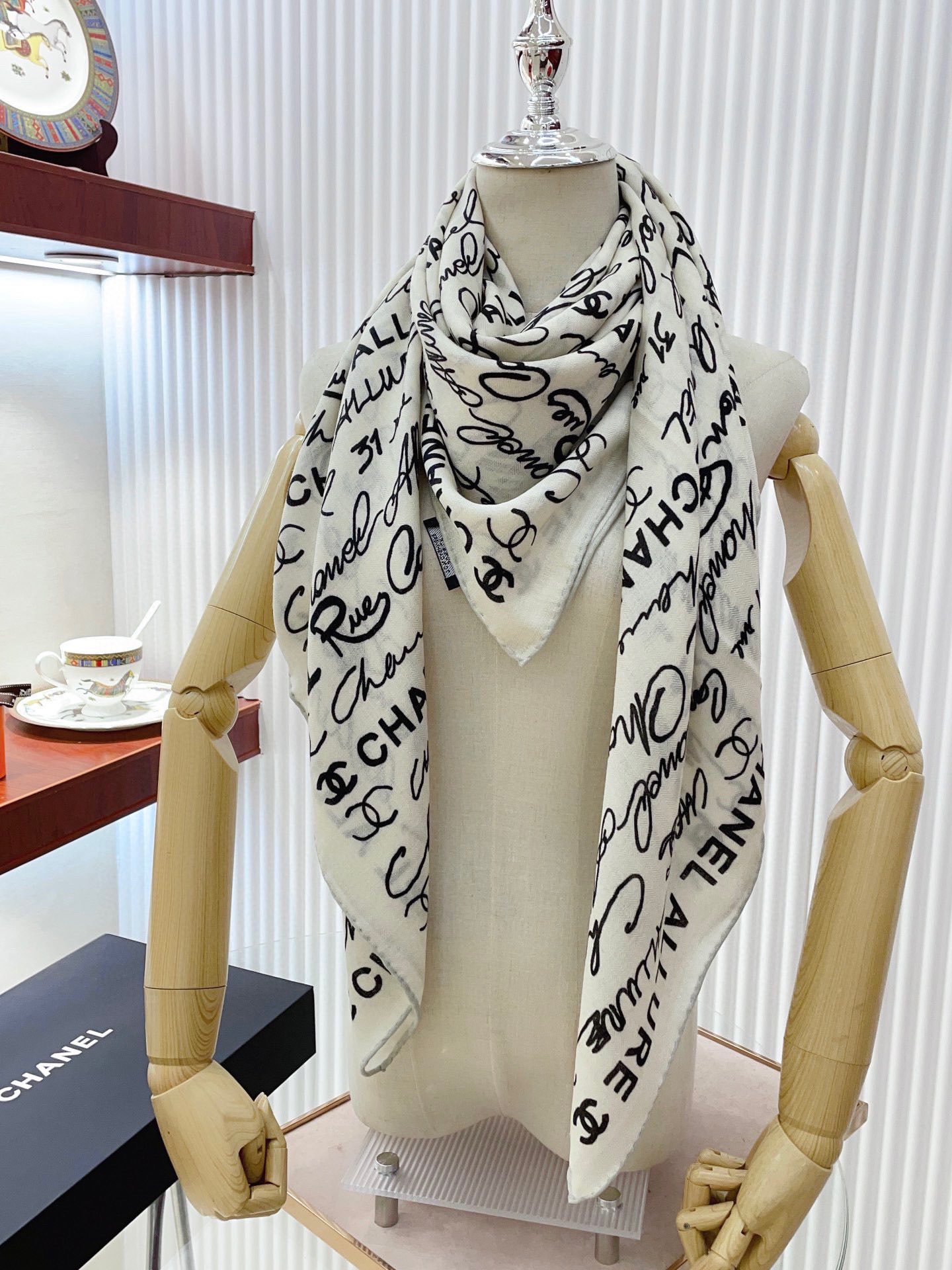 Streetwear Scarf CHANEL 328760 SIZE:140*140cm - vstockx