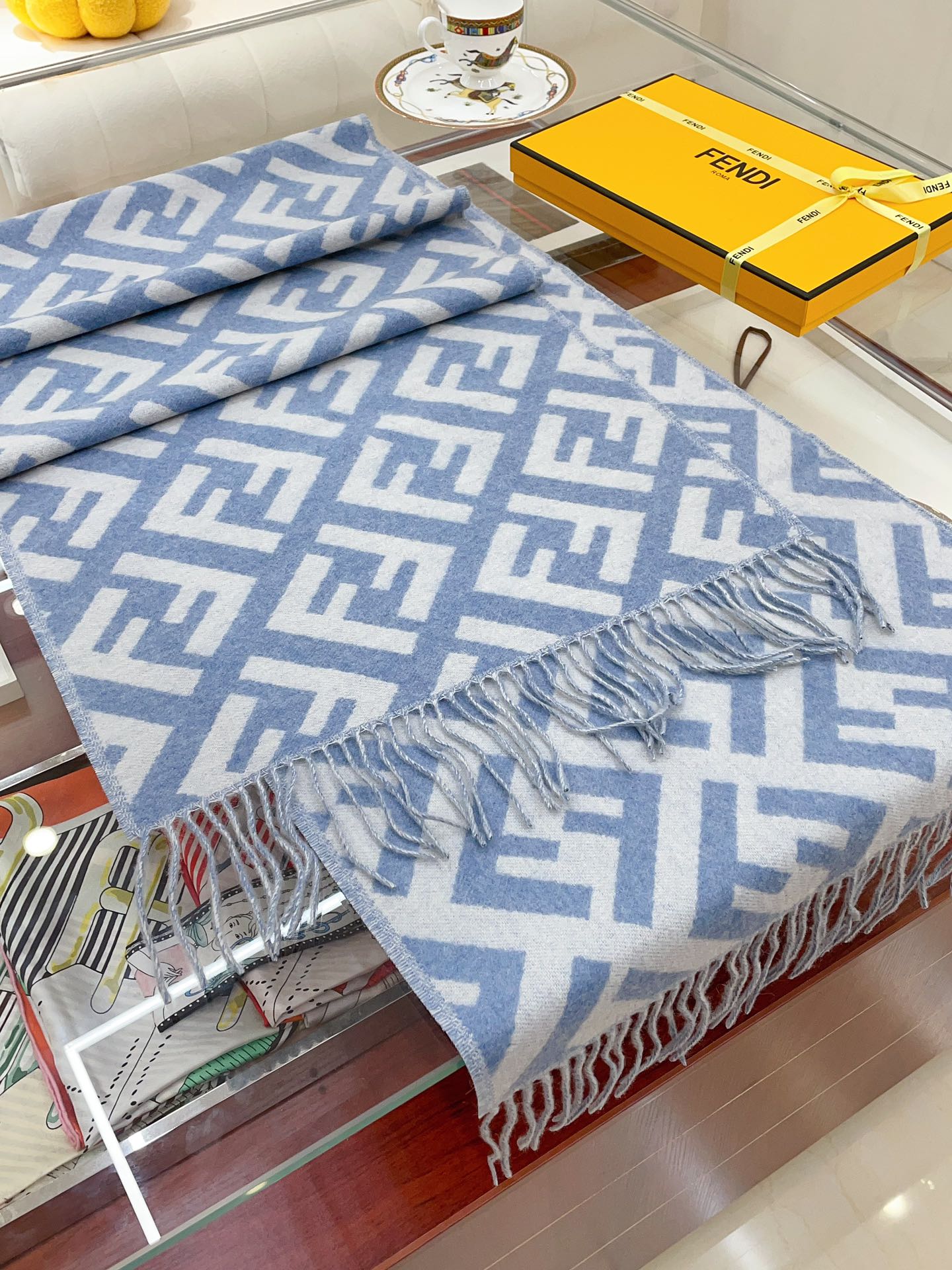 Streetwear Hat Fendi 328871 - vstockx