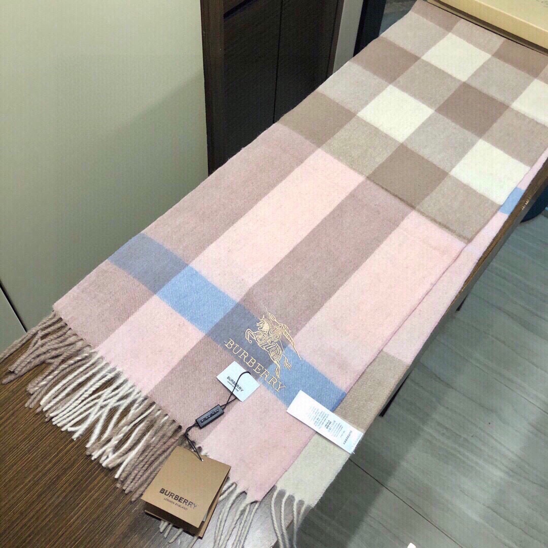Streetwear Scarf Burberry 329073 size:180*35cm - vstockx