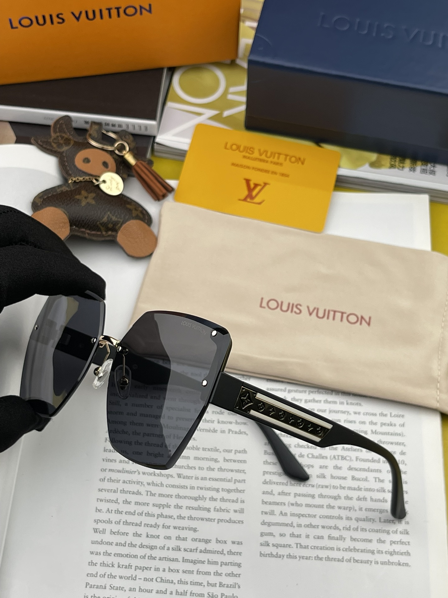 Sunglasses Louis Vuitton L9615 - vstockx