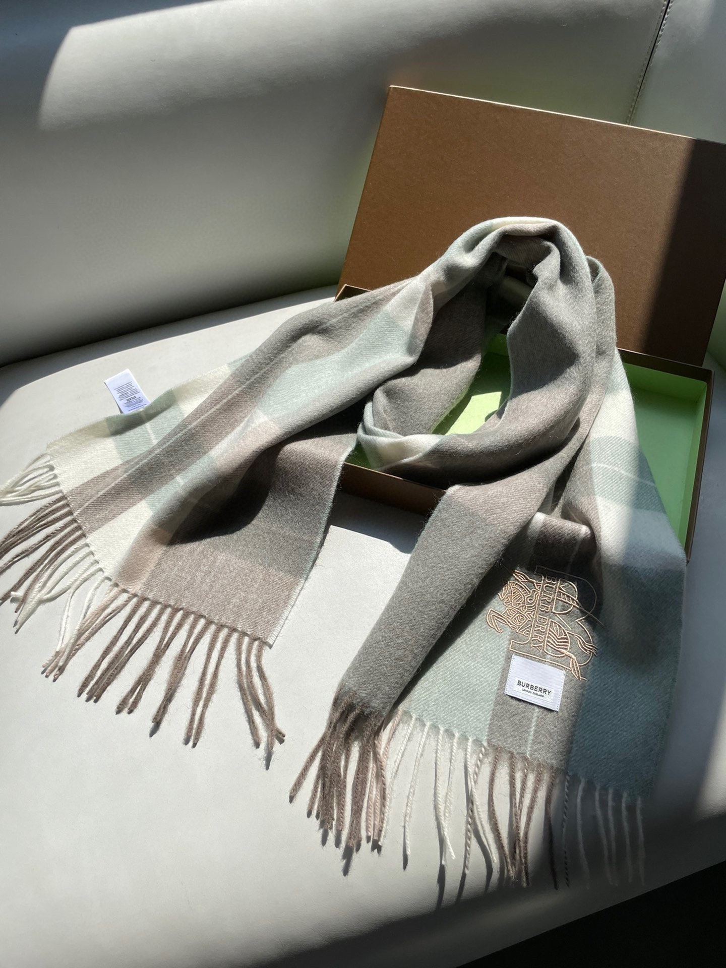 Streetwear Scarf Burberry 329089 size:180*35cm - vstockx