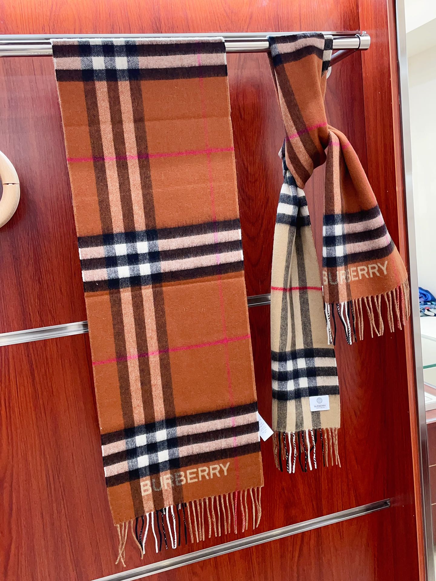 Streetwear Hat BURBERRY 328867 - vstockx