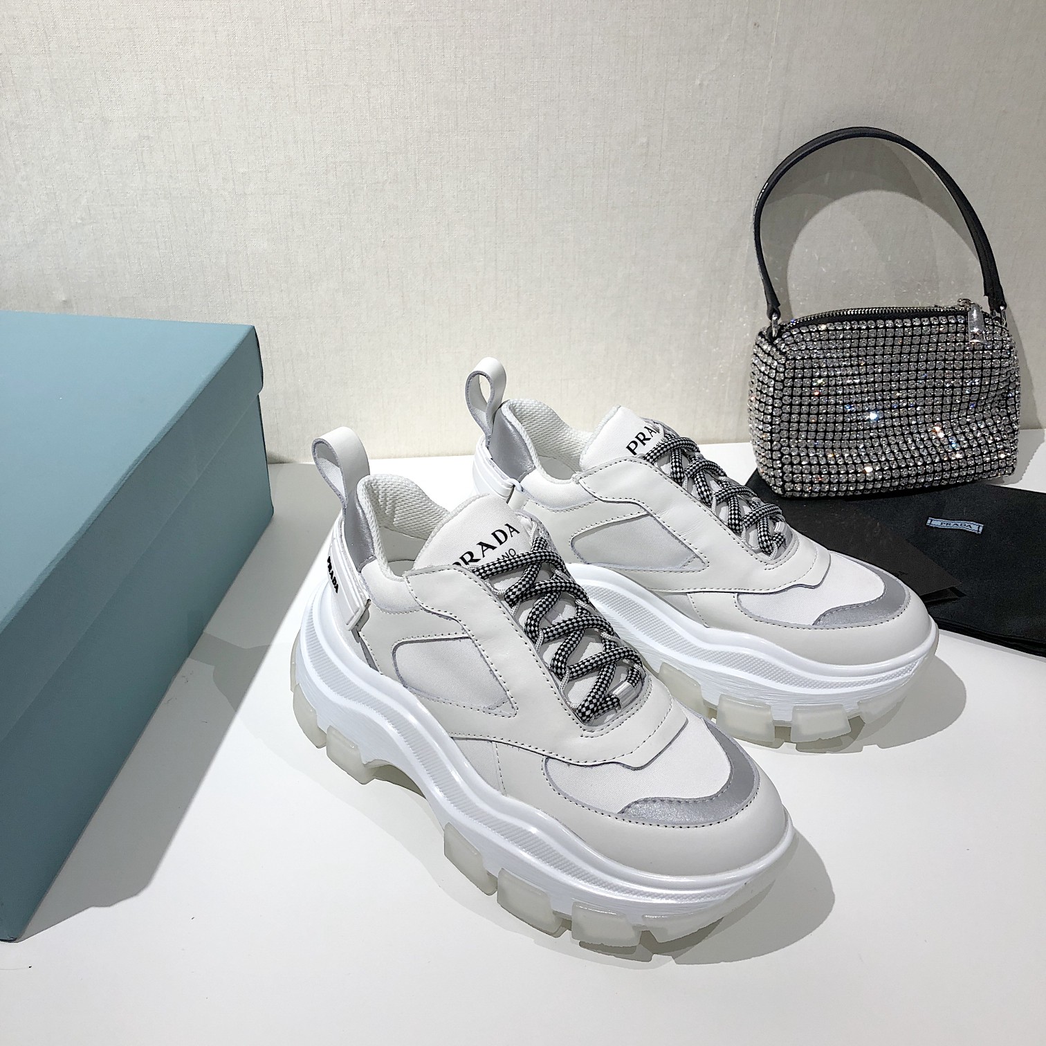 Prada Low Top sneaker 51 - vstockx