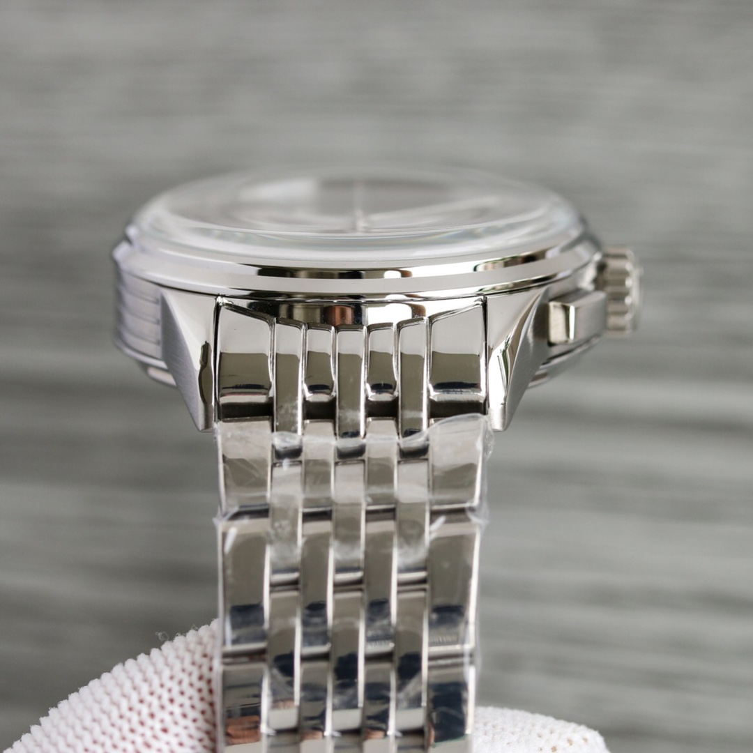 Watches BREITLING 323190 size:42 mm - vstockx