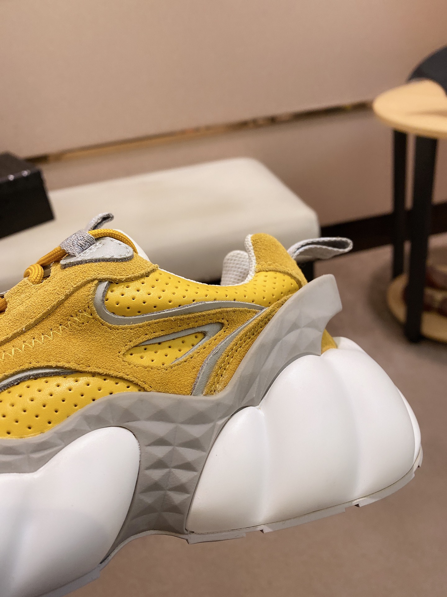 MCM Low Top Logo Lace-up Sneakers 10 - vstockx