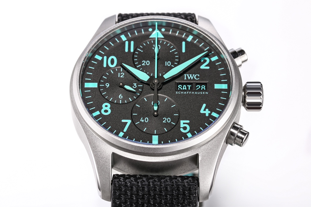 Watches IWS 323038 size:41 mm - vstockx