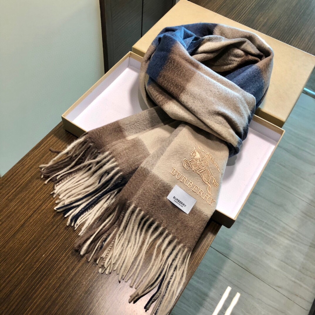 Streetwear Scarf Burberry 329080 size:70x200cm - vstockx