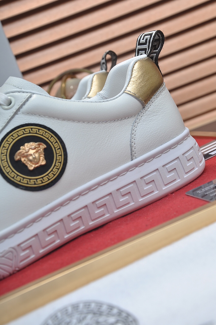 Versace Greca Sneaker 27 - vstockx