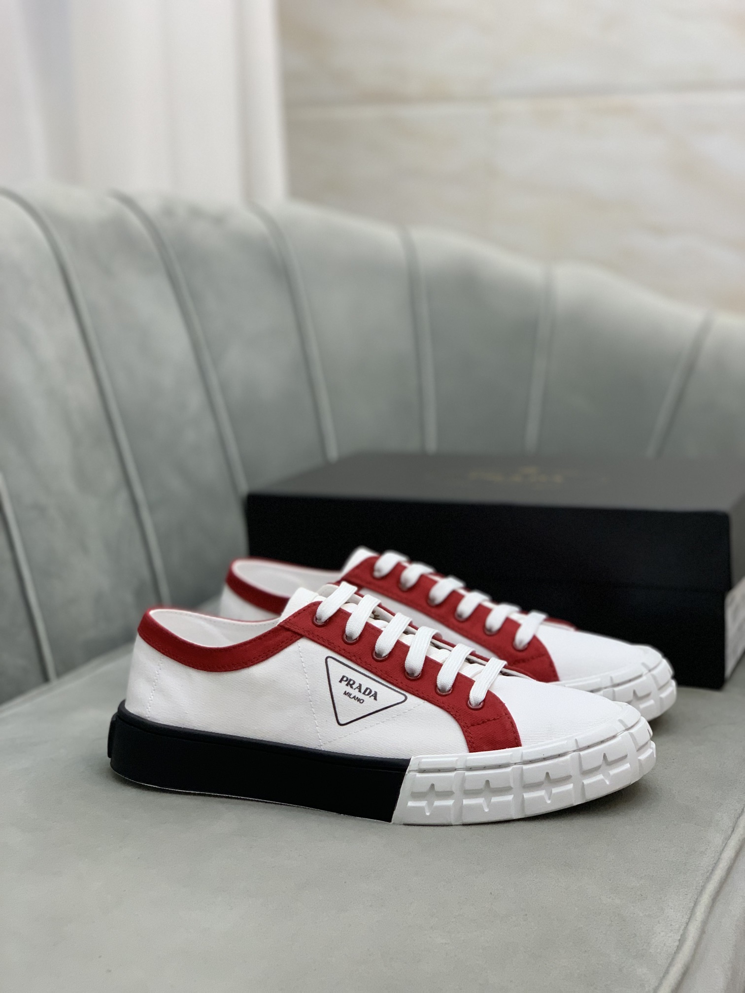 Prada Wheel Cassetta sneaker 1 - vstockx