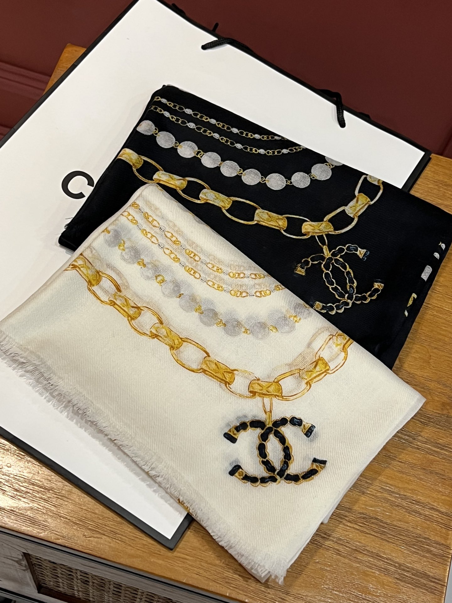 Streetwear Scarf CHANEL 328969 size:110*200cm - vstockx