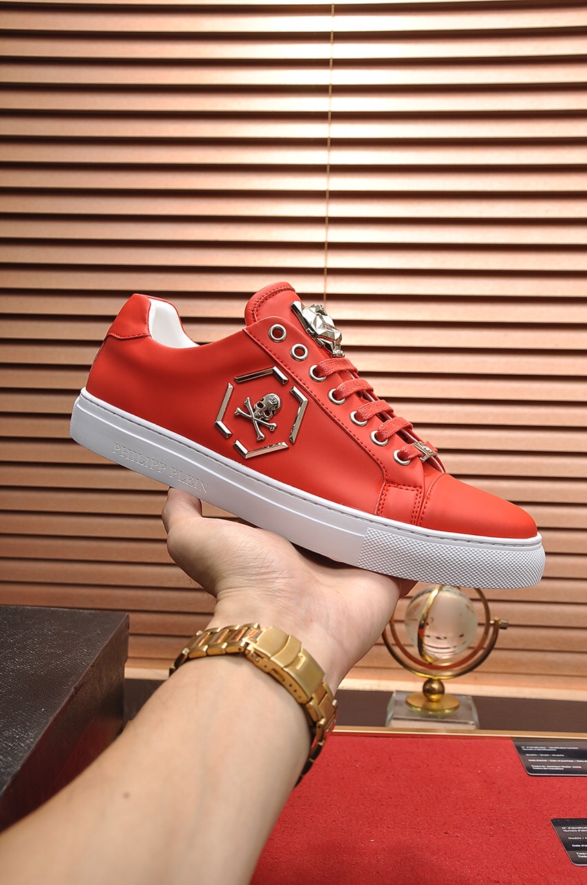 Philipp Plein Low Top Sneakers 13 - vstockx