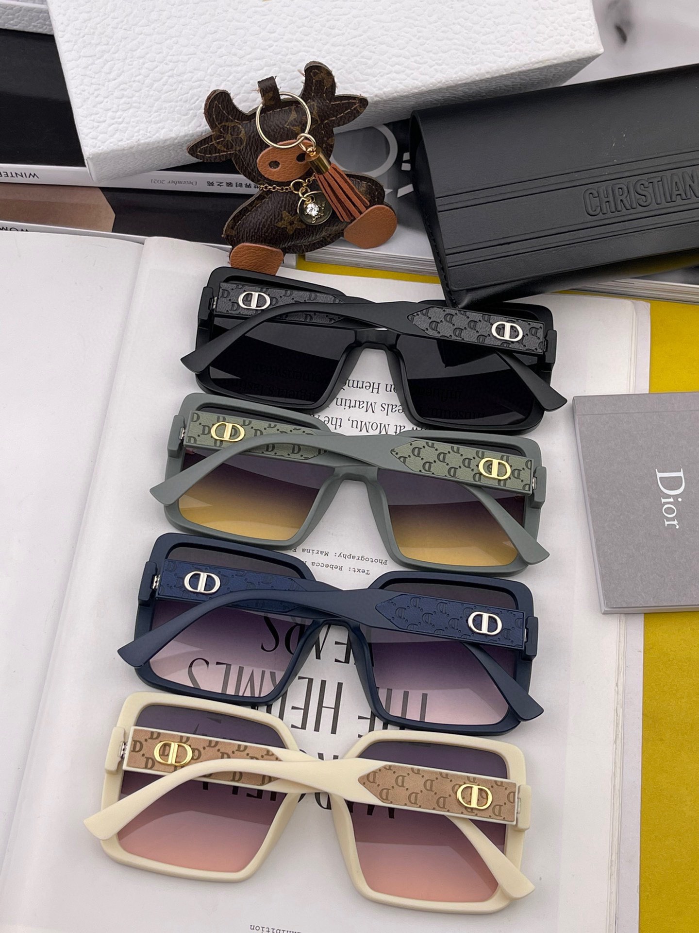 sunglasses Dior D3771 - vstockx