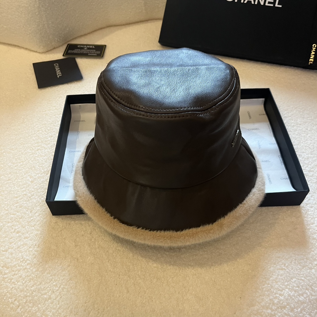 Streetwear Hat BURBERRY 329183 - vstockx