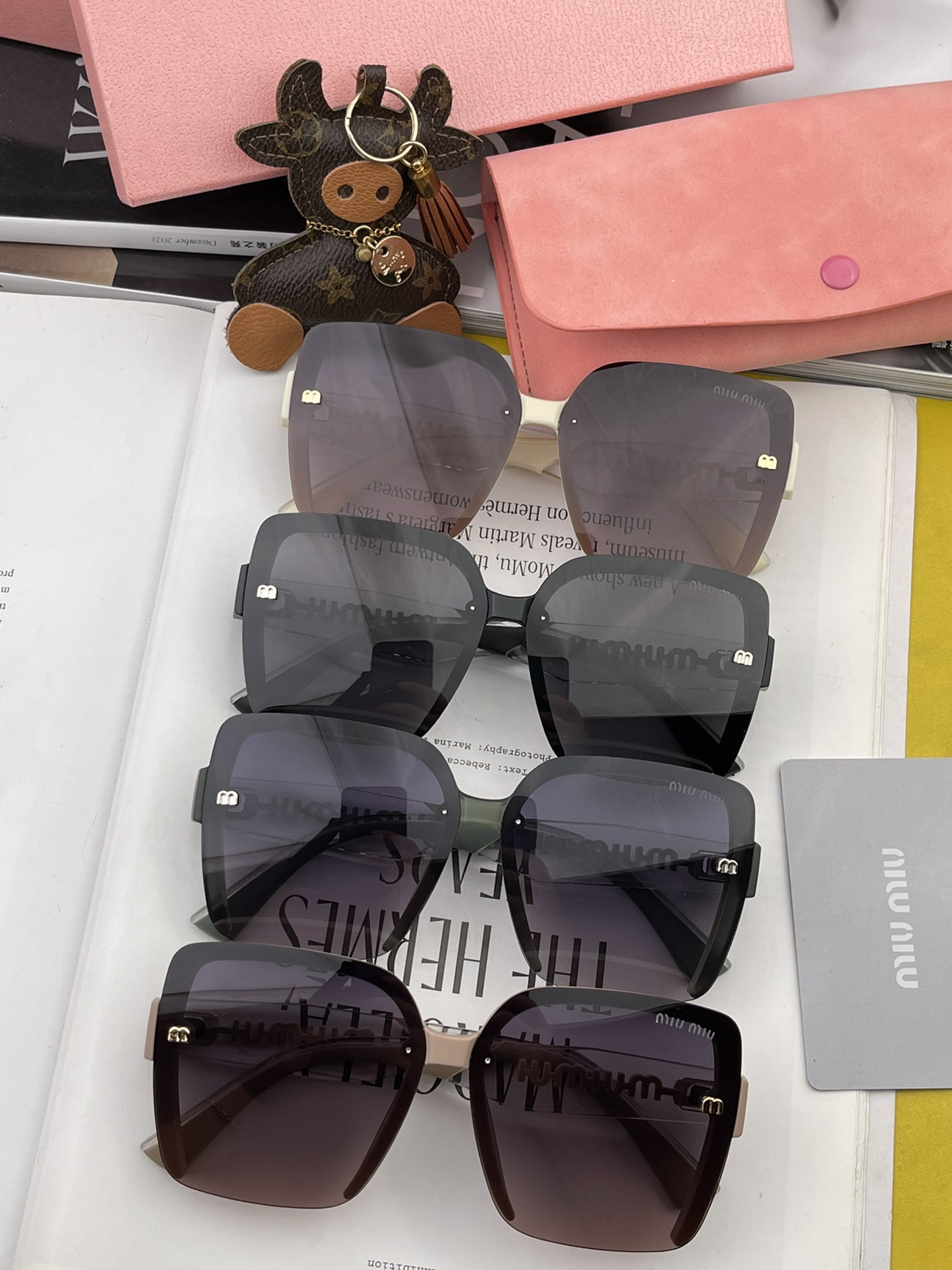 sunglasses Miu Miu MM 7771 - vstockx