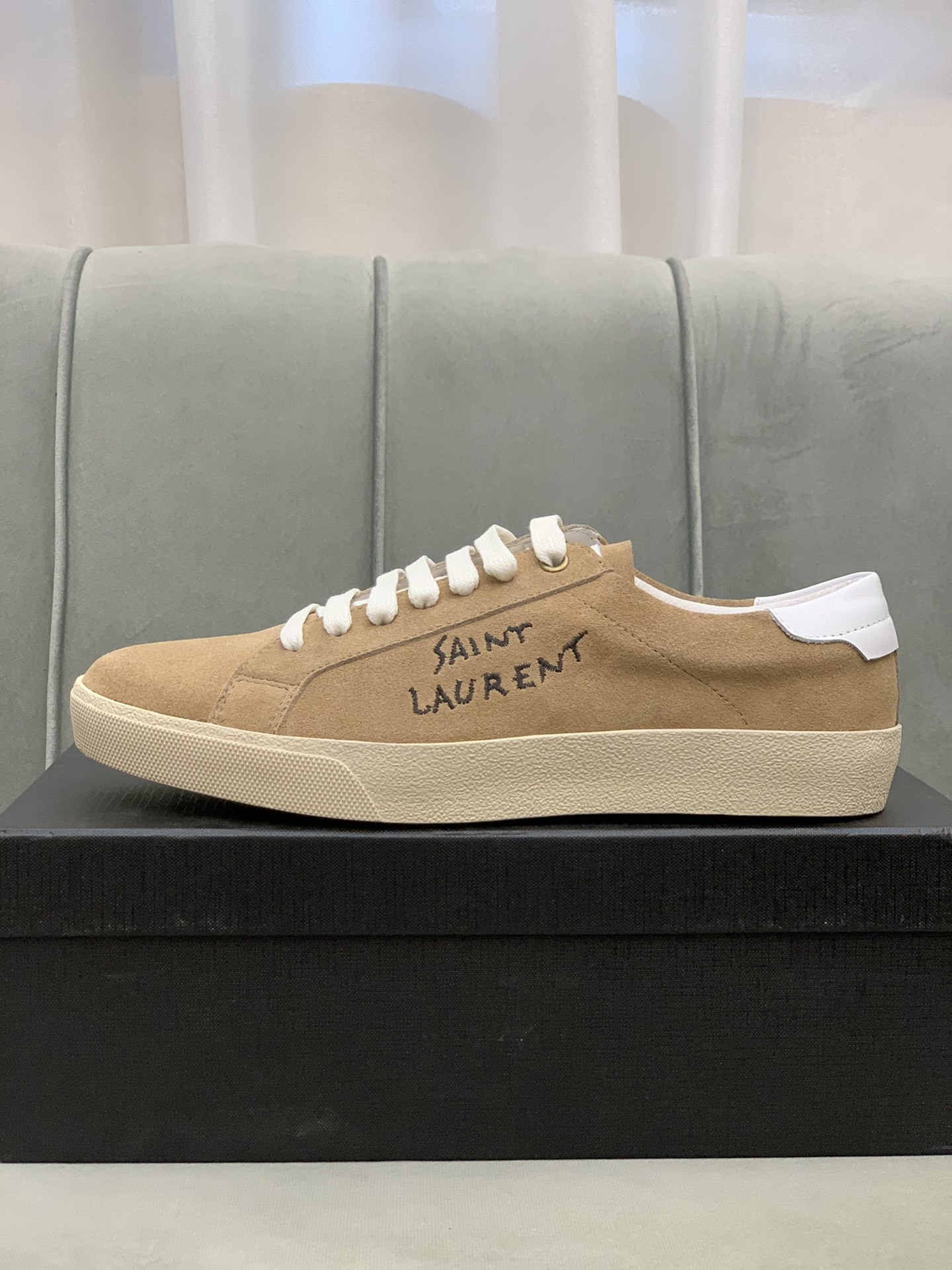 Saint Laurent Court Classic SL/06 sneaker 4 - vstockx