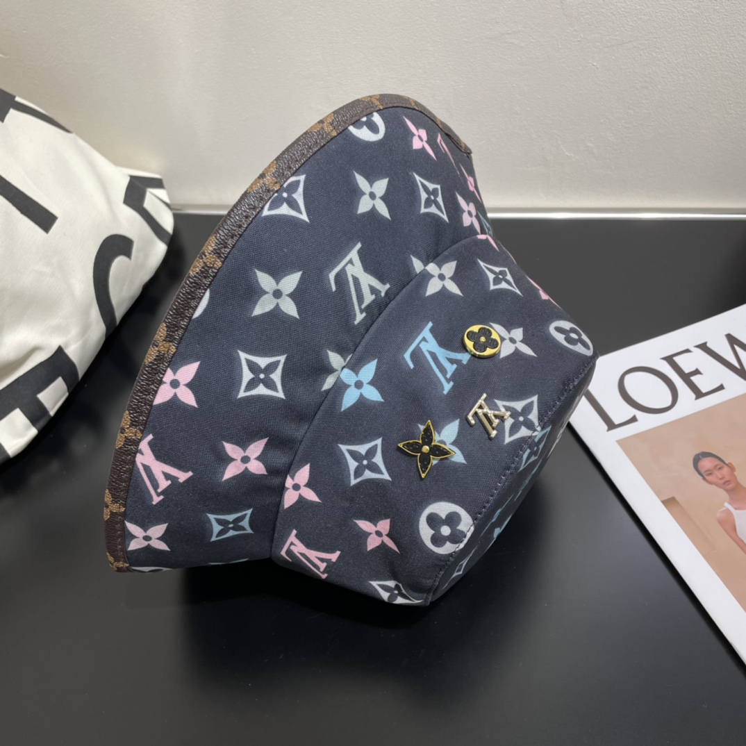 Streetwear Hat LV 329049 - vstockx