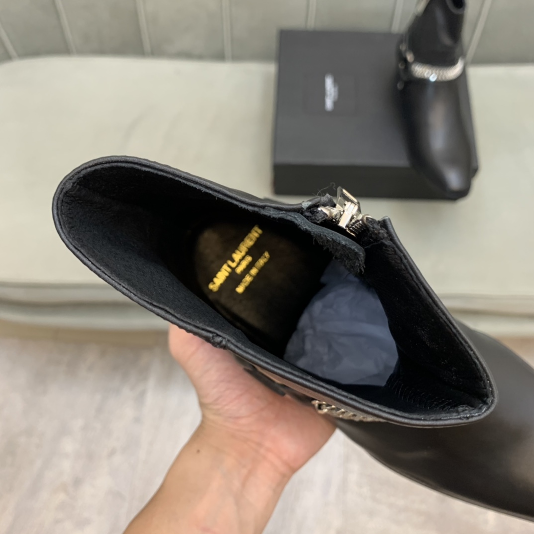 Saint Laurent Boots 6 - vstockx