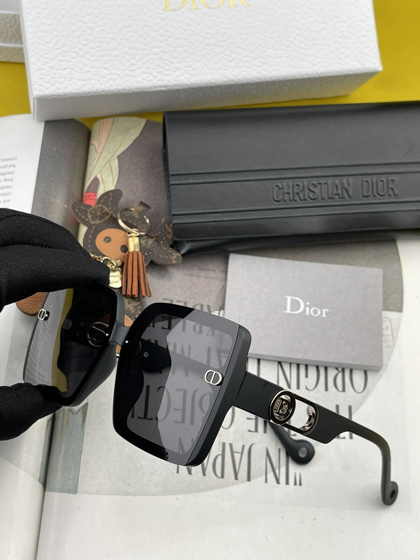 sunglasses Dior D8290 - vstockx