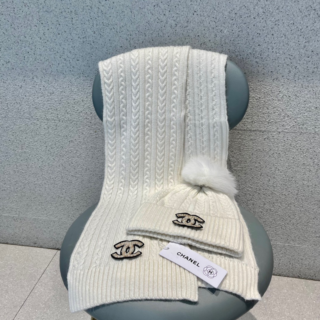 Hat & Scarf Chanel 5 - vstockx