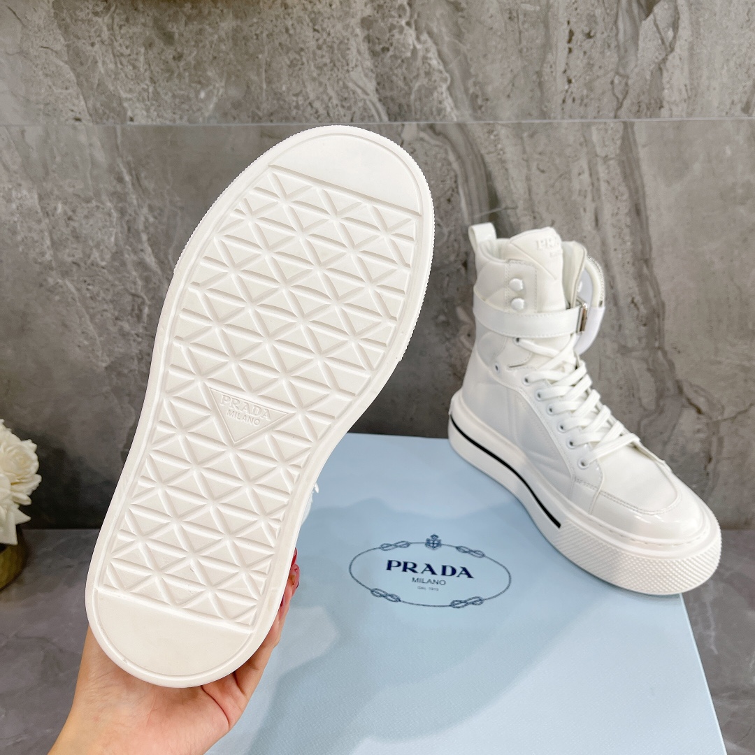 Prada Boots Women 31 - vstockx