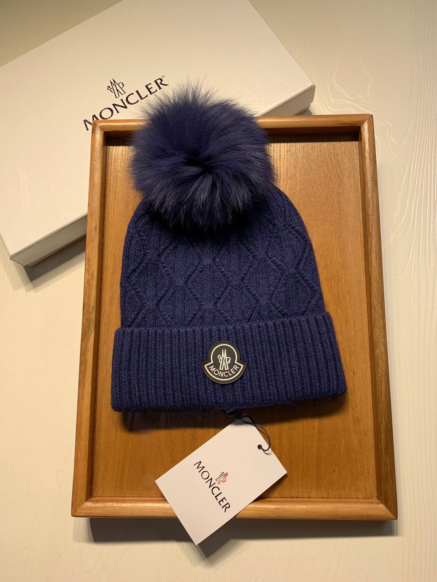 Hat Moncler 4 - vstockx