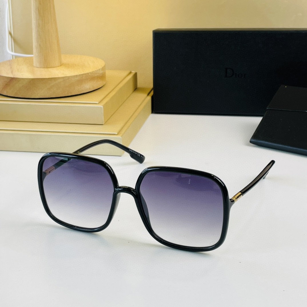 Sunglasses Dior Model:807YB Size:59��17 145 ,3 - vstockx