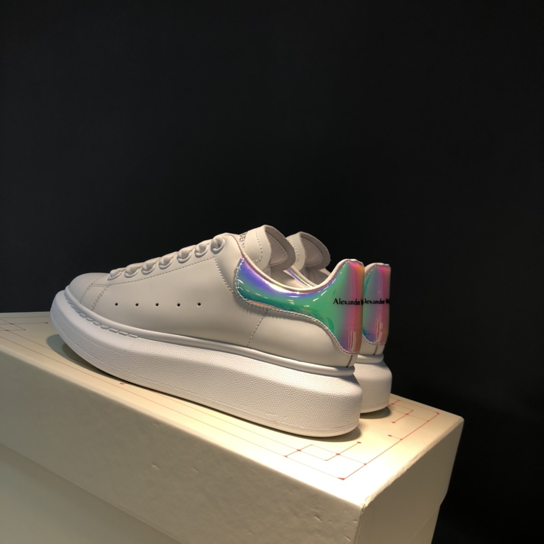 Alexander McQueen Oversized Shock Pink - vstockx