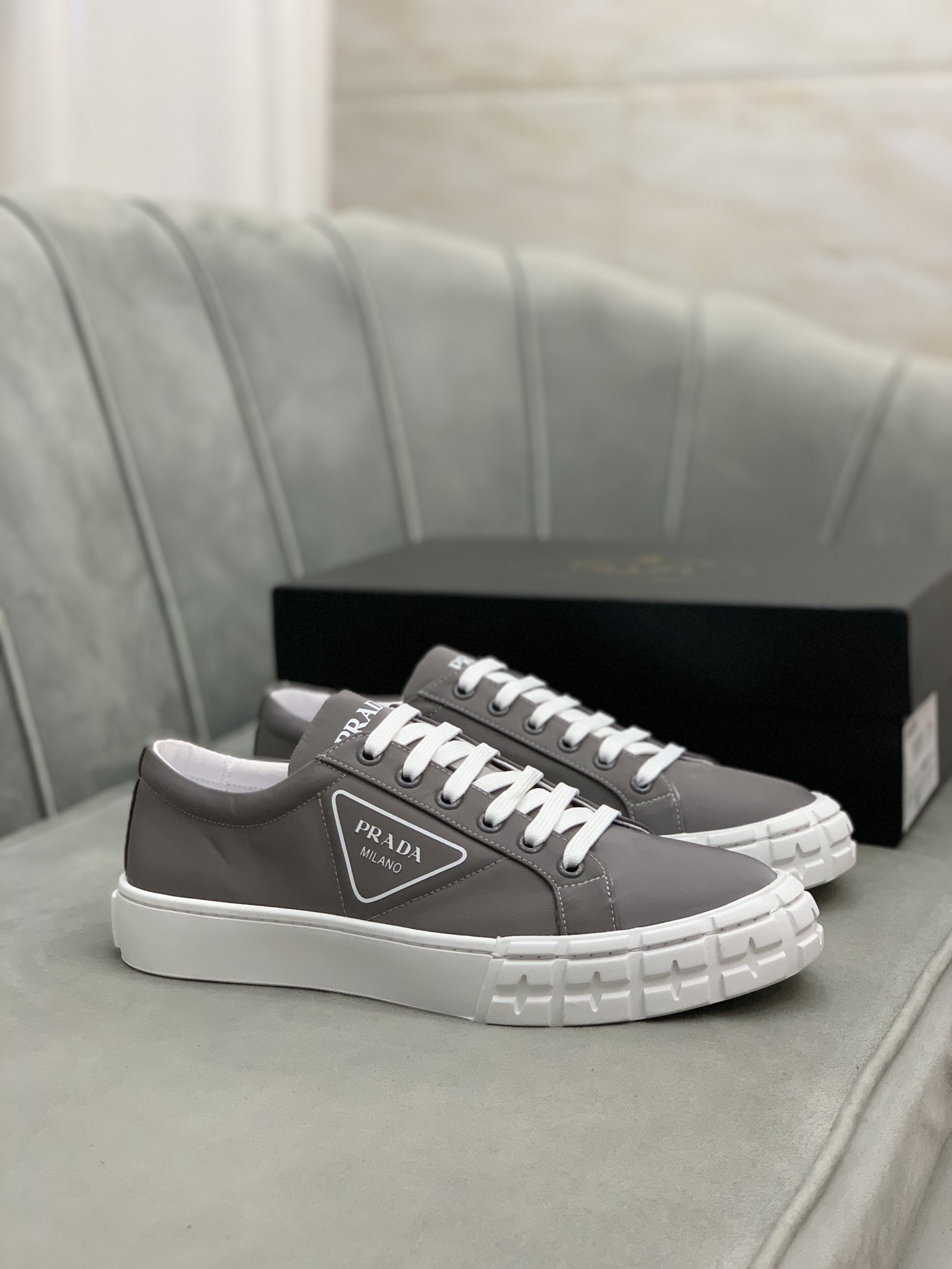 Prada Wheel Cassetta sneaker 9 - vstockx